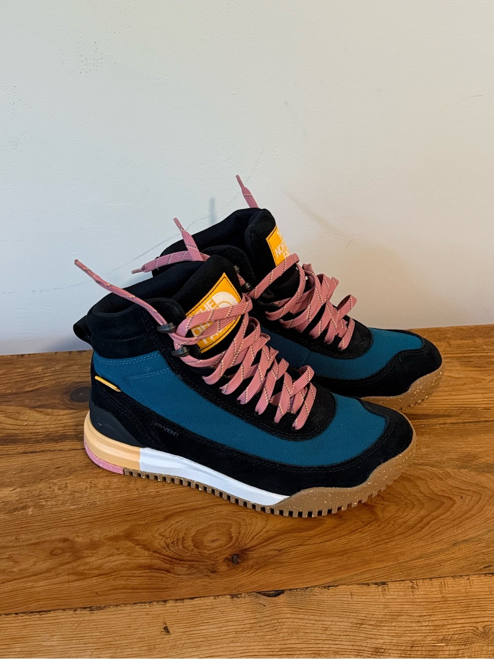 THE NORTH FACE Back-To-Berkeley III Womens Waterproof Boots